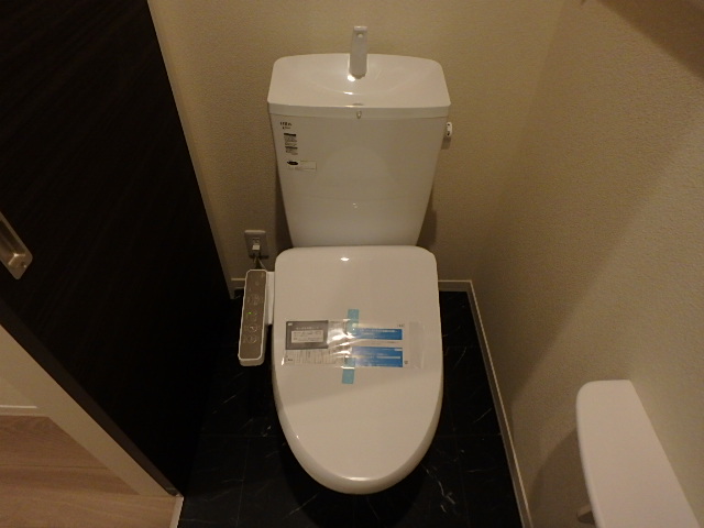 トイレ　※写真は同物件別部屋です。