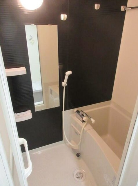 バス・シャワールーム　バスルーム