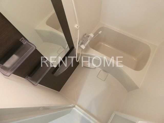 バス・シャワールーム　バスルームです。