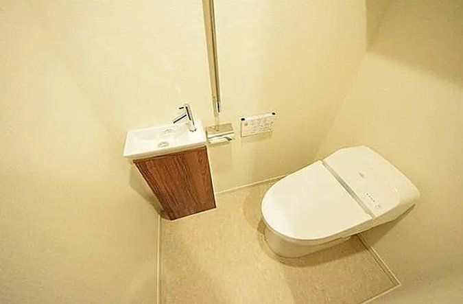 トイレ　トイレ