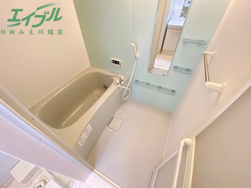 バス・シャワールーム　同型参考写真