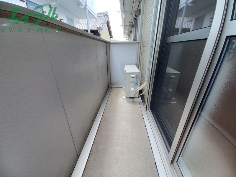 バルコニー　同型参考写真