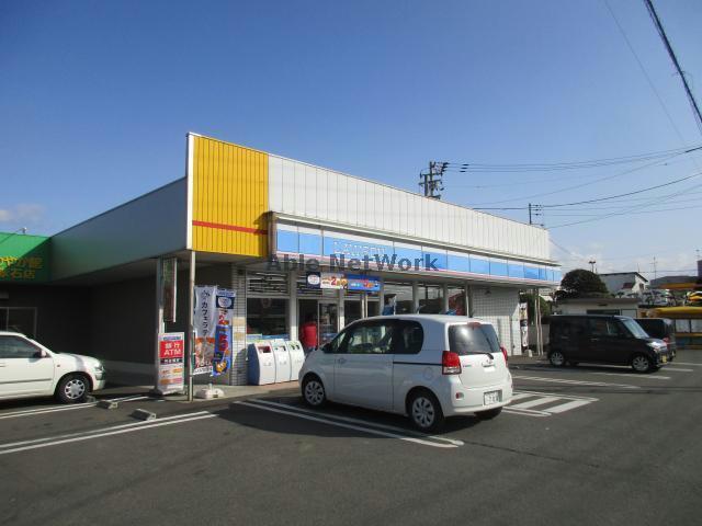 コンビニ　ローソン小松島赤石店（コンビニ）まで338m