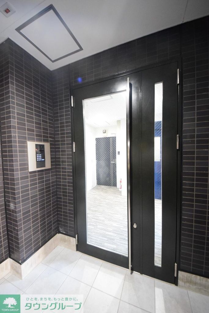 エントランス　エントランス