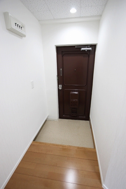 玄関　同物件別号室