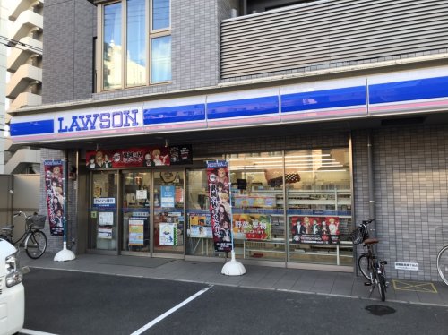 コンビニ　ローソン豊津町学校前店（コンビニ）まで381m