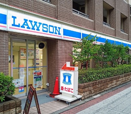 コンビニ　ローソン（コンビニ）まで52m