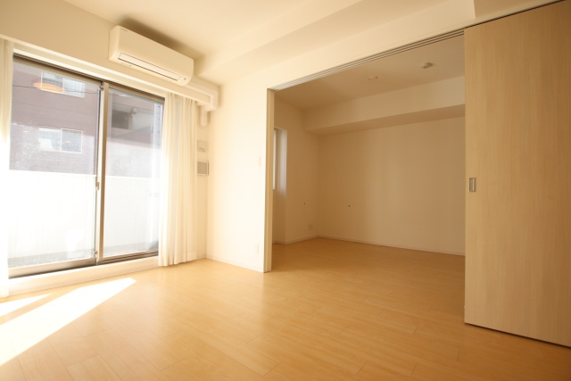 居室・リビング　※別室の参考写真の為、現況優先です。