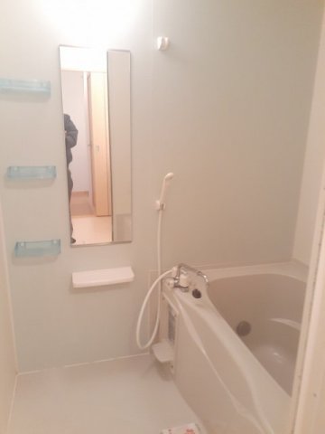 バス・シャワールーム　ゆったり過ごせるお風呂です