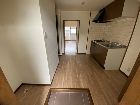 玄関　※別部屋の写真です