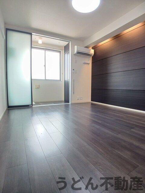 居室・リビング　うどん県のお部屋探しはうどん不動産へ うどんちゃんとLINE