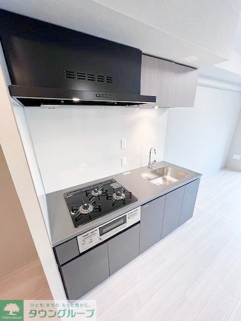 キッチン　玄関