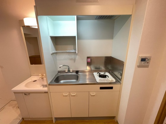 キッチン　※他号室の写真です。