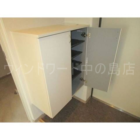 玄関　詳細は、ウィンドワード中の島店までご相談下さい。