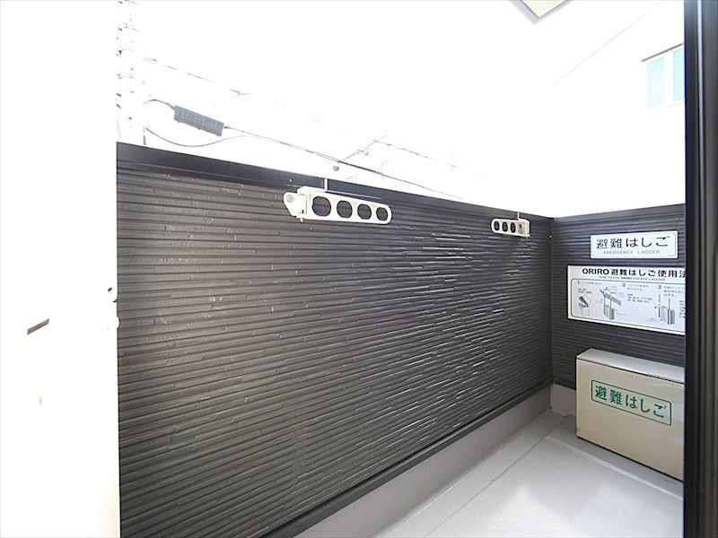 バルコニー　バルコニー