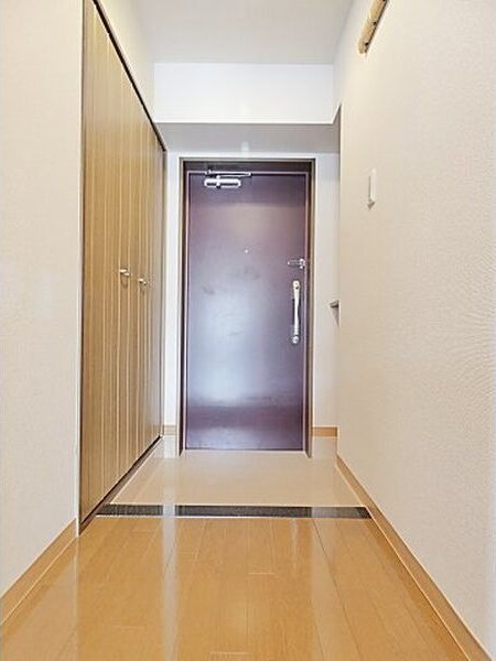 玄関　名古屋で一番初期費用の安い賃貸専門の不動産会社です(^^)