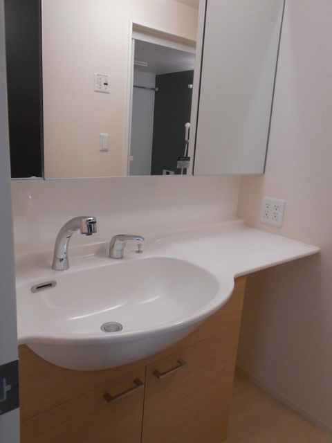 洗面設備　洗髪洗面化粧台