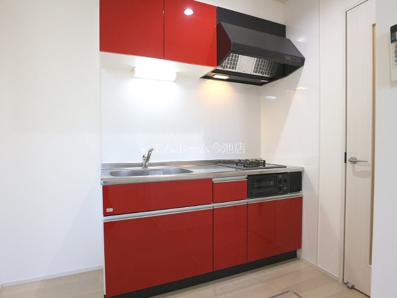 キッチン　システムキッチン（ガス2口コンログリル付）