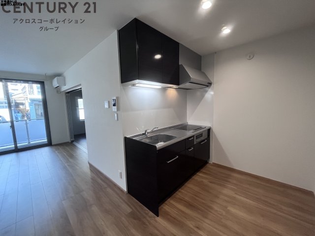 キッチン　壁付けキッチンでスペースを最大限有効活用できます！