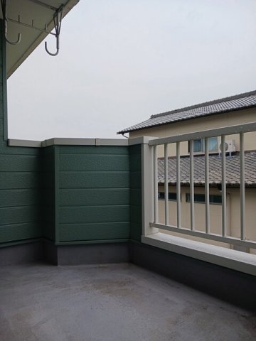 バルコニー　落ち着いた時間を過ごせるバルコニーです