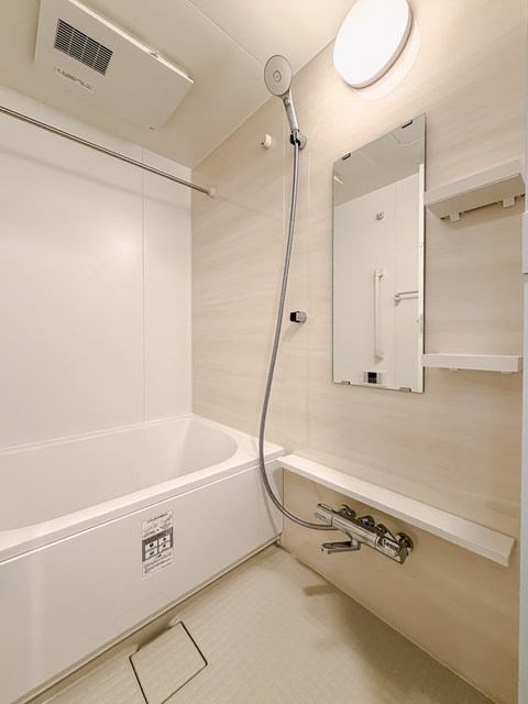 バス・シャワールーム　※写真は同タイプ住戸です。