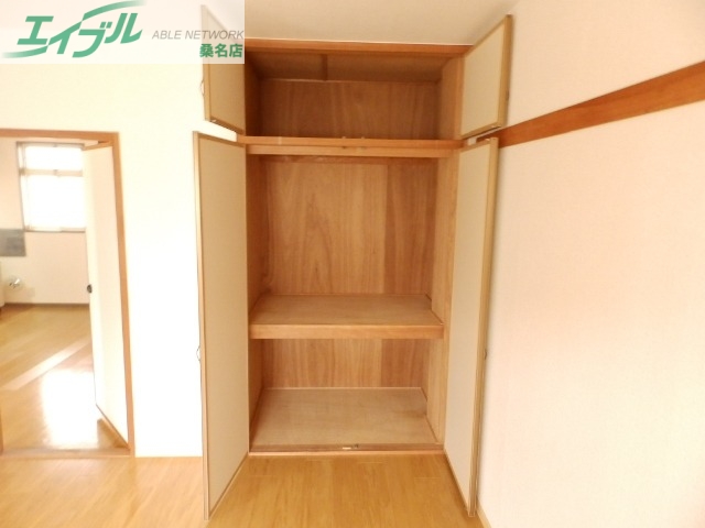 収納　同型参考写真