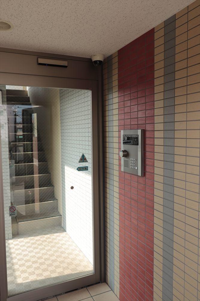 建物外観　オートロック