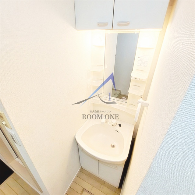 洗面設備　独立洗面台です。