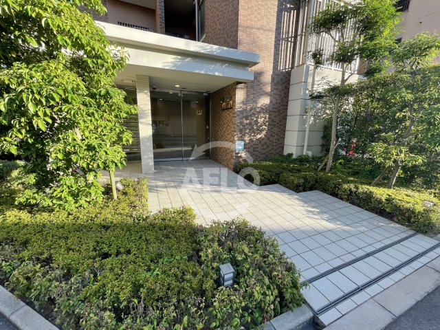 エントランス　LUFELI（ルフェリ）　エントランス