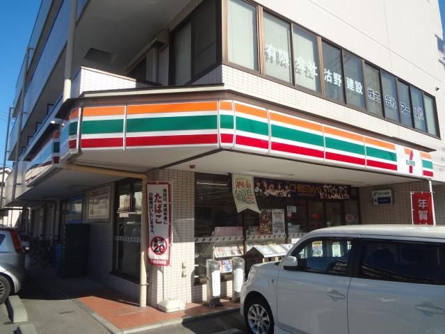 コンビニ　セブンイレブン（コンビニ）まで260m