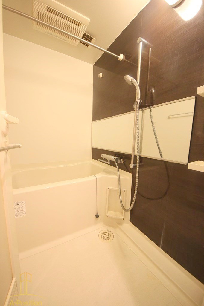 バス・シャワールーム　スプランディッド難波