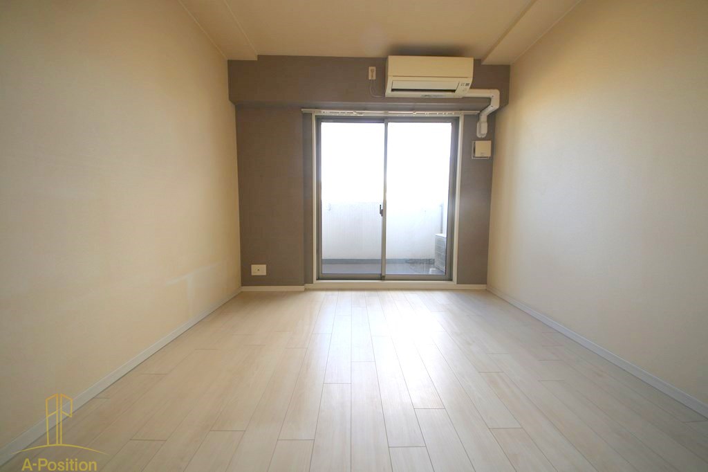 居室・リビング　スプランディッド難波