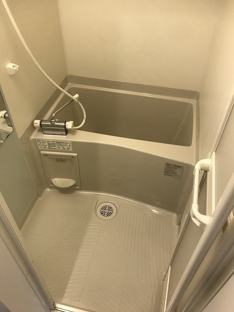 バス・シャワールーム　同型のモデルルームになります。