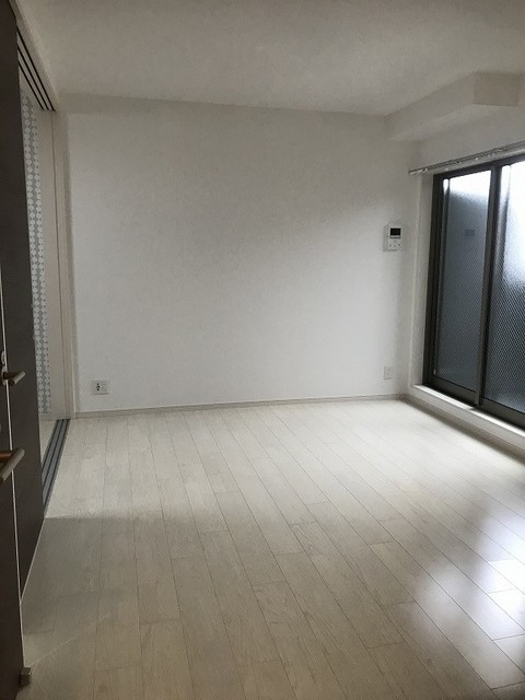 居室・リビング　同型のモデルルームになります。