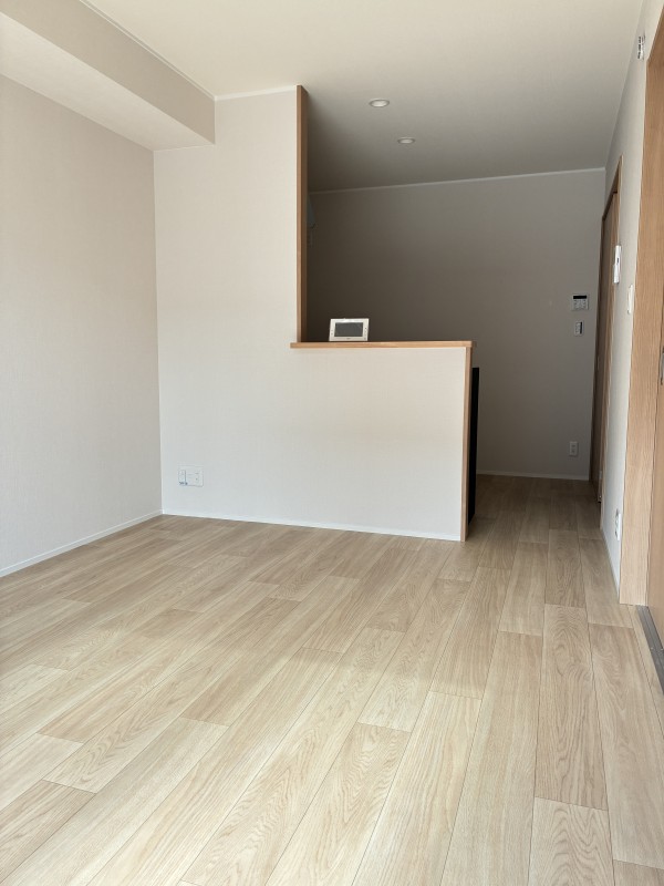 居室・リビング　こちらのリビングで趣味の時間をお楽しみください