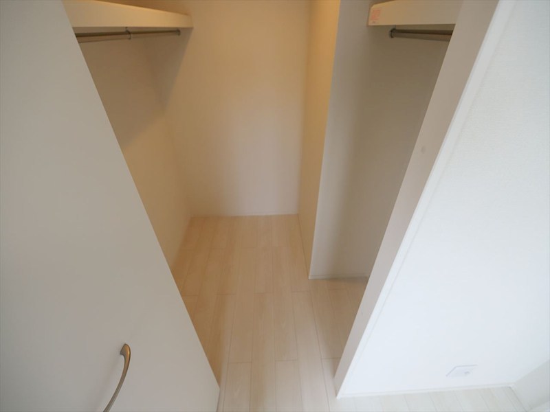 収納　ウォークインクローゼット付（収納充実してます）　同仕様写真