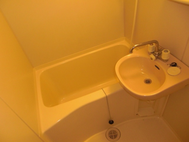 バス・シャワールーム　同型タイプ