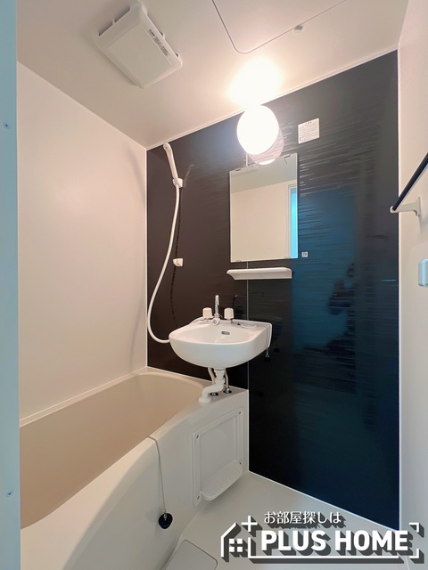 バス・シャワールーム　類似写真