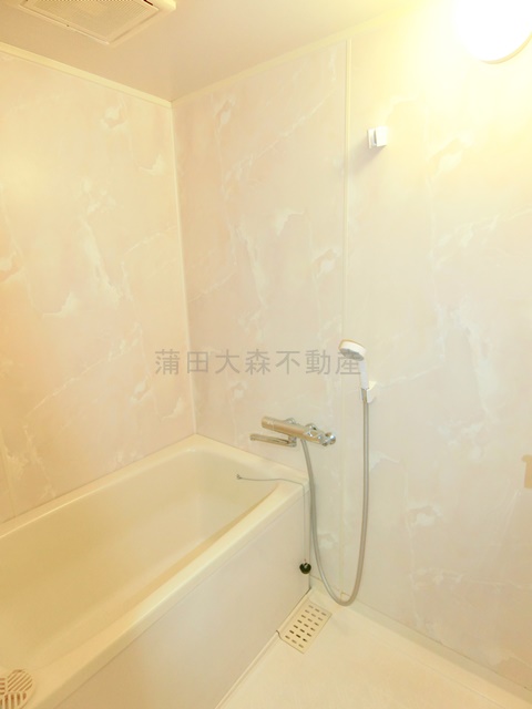 バス・シャワールーム　バスルーム　お風呂