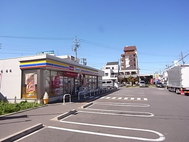 コンビニ　ミニストップ（コンビニ）まで500m