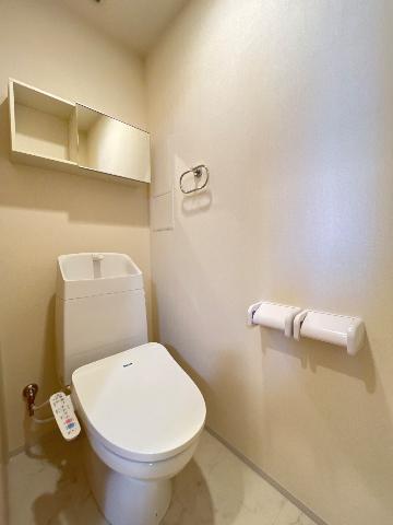 トイレ　シャワー付トイレ