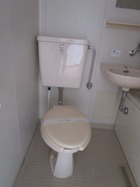 トイレ　※写真は別部屋のものです。（参考）