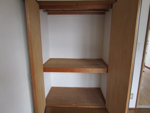収納　※写真は別部屋のものです。（参考）
