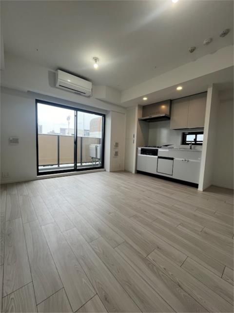 居室・リビング　こちらの居間で趣味の時間をお楽しみください