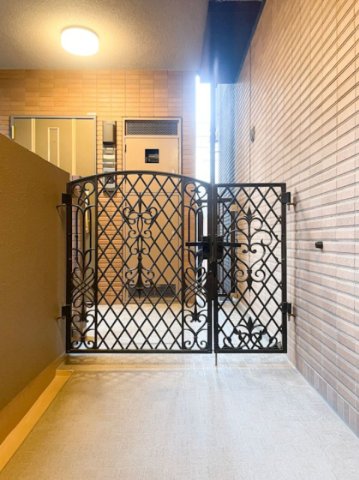 玄関　別部屋参考写真