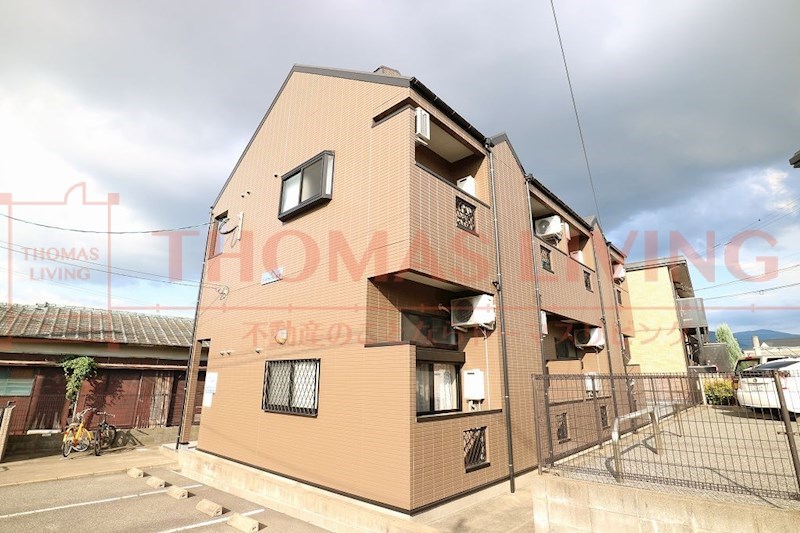 建物外観　粕屋町でのお部屋探しは、トーマスリビング粕屋店へご相談下さい