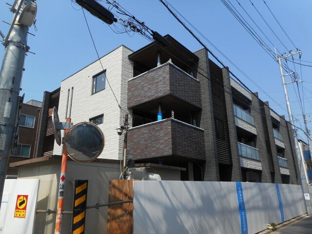建物外観　建築中