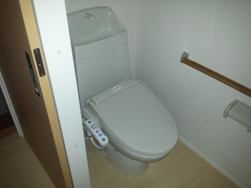 トイレ　図面と現状に相違がある場合には現状を優先