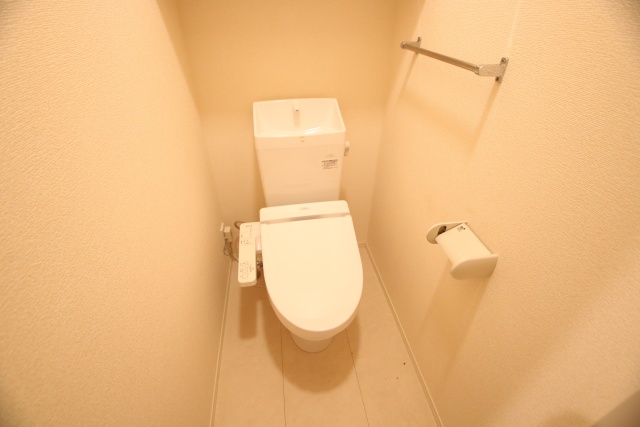 トイレ　※別室の参考写真です。