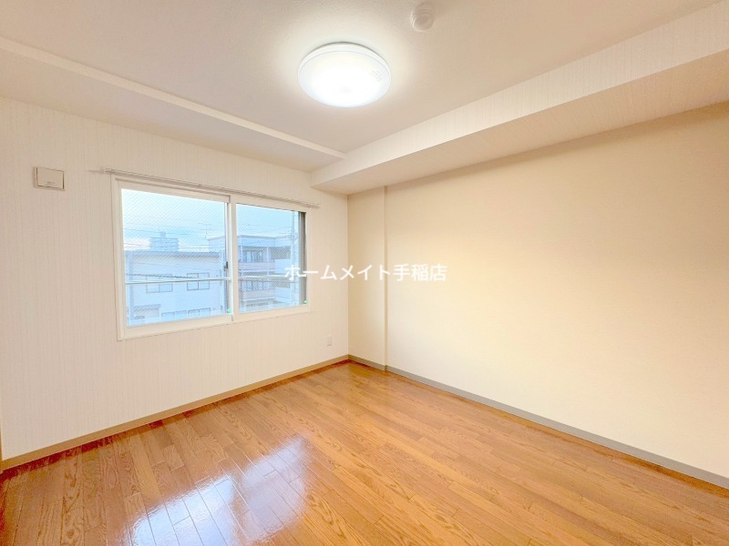 その他部屋・スペース　明るい洋室、寝室にどうぞ♪
